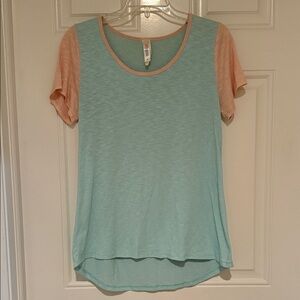 LuLaRoe Mint and Peach Short Sleeve Tee